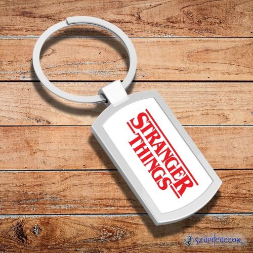 Stranger Things logo kovová kľúčenka