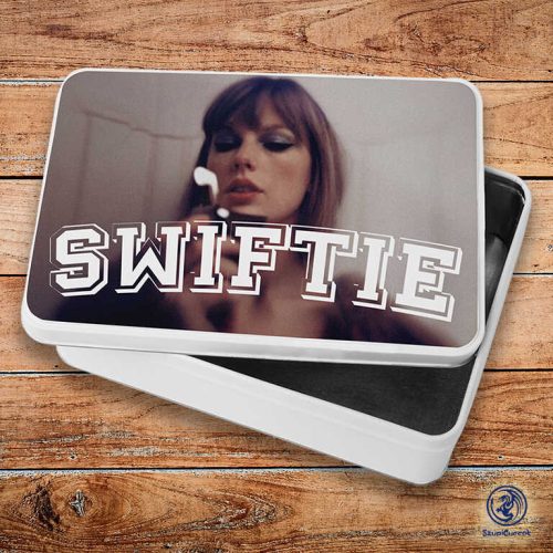Taylor Swift - Swiftie kovový sendvičový box (úložný box)